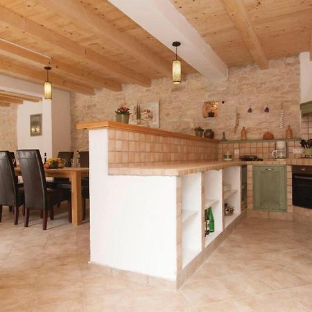 Villa 704 Batlug Esterno foto