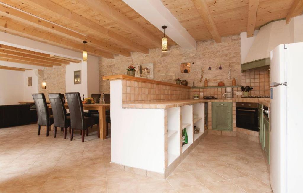 Villa 704 Batlug Esterno foto